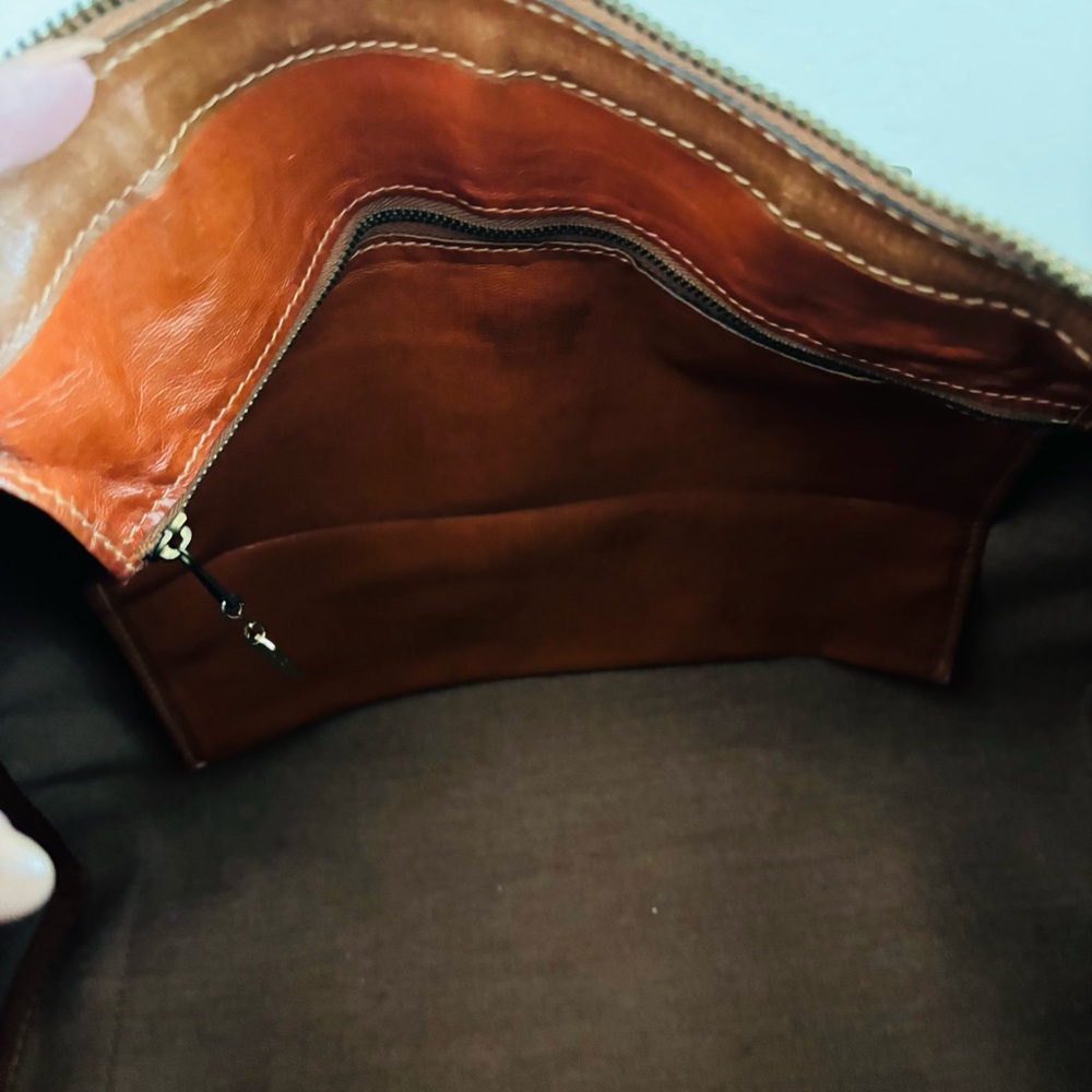 Bally‎ B Logo Boston Style Leather Bag in Black & Brown - Picture 15 of 16